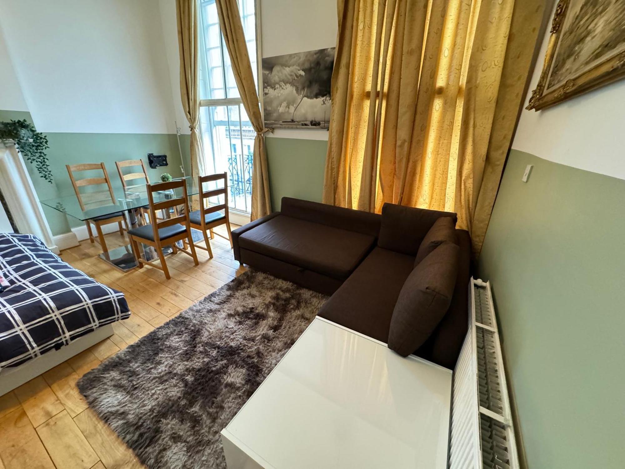 Central And Affordable Flat For 6 People In Zone 1 - Baker Street - With Breakfast Included London Kültér fotó